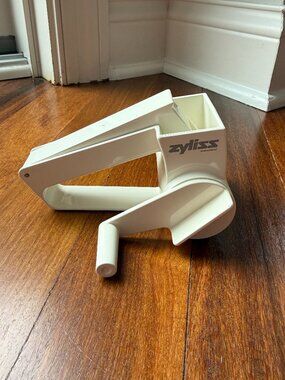 Zyliss Handheld Rotary Cheese Grater